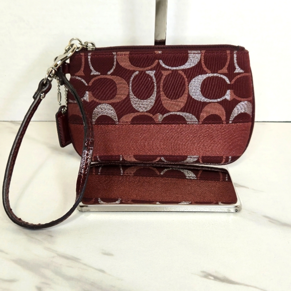 Coach Signature C Op Art Burgundy Wristlet
